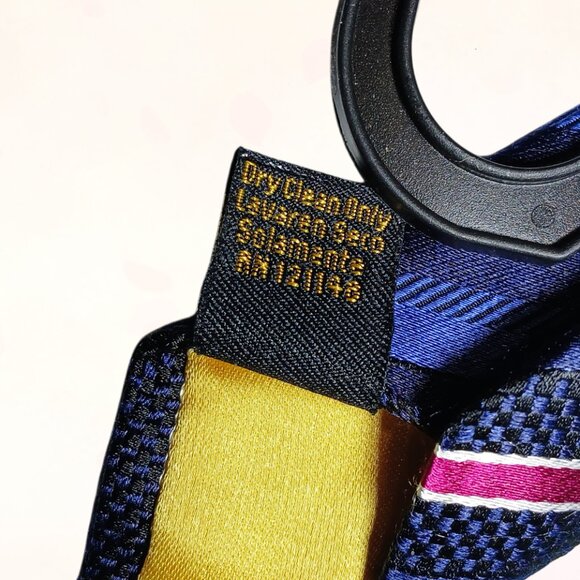 Donald J. Trump Signature Collection 100% Silk Blue Navy Blue Striped Neck Tie - Picture 8 of 10